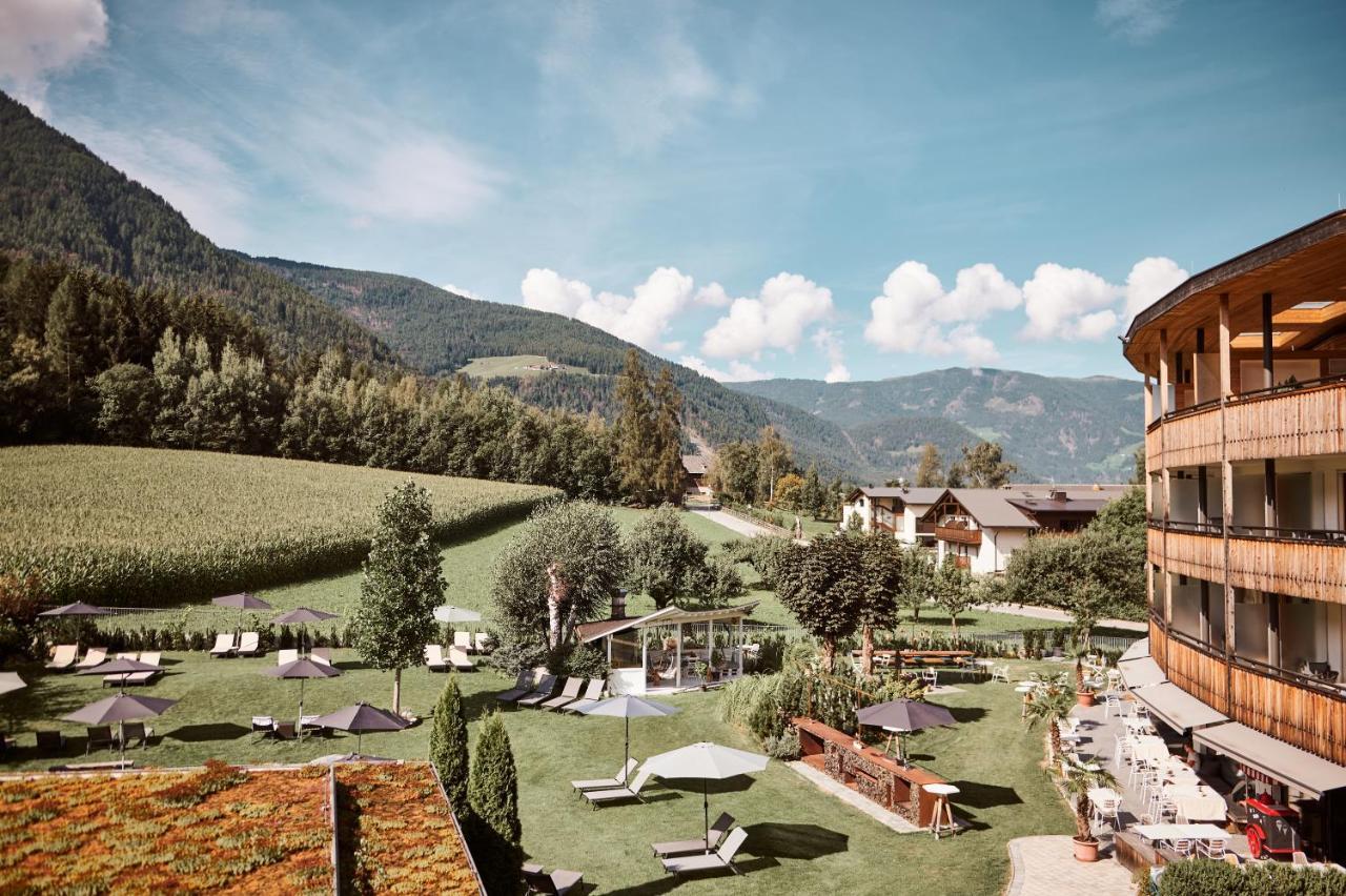 Hotel Petrus Brunico Esterno foto