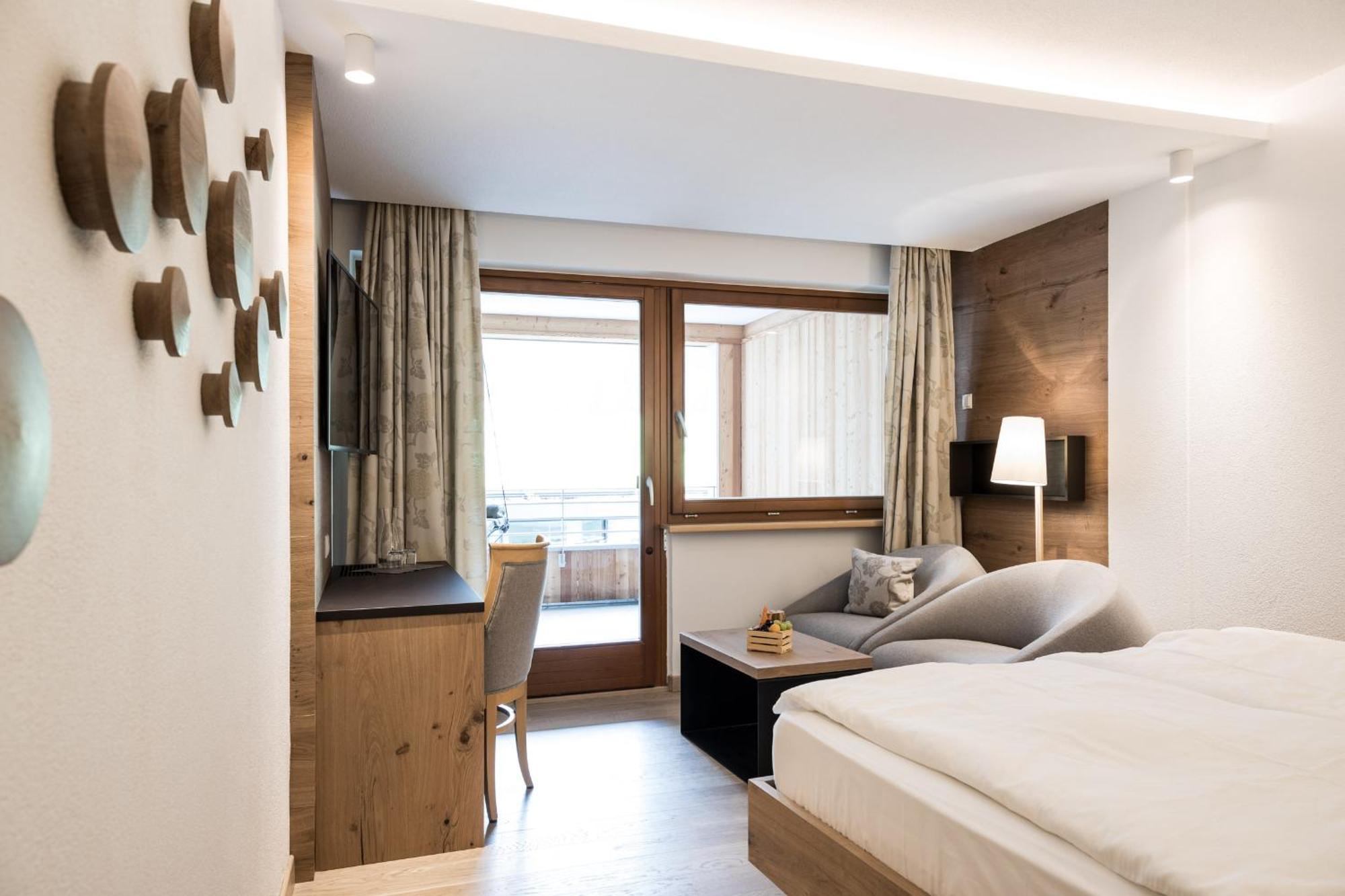 Hotel Petrus Brunico Esterno foto